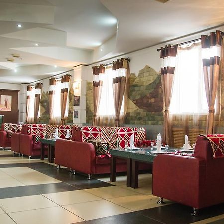 Diar Hotel Atyraū Exterior foto