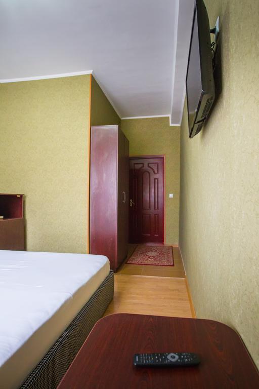 Diar Hotel Atyraū Habitación foto
