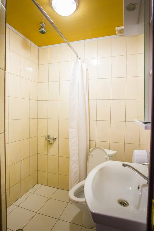 Diar Hotel Atyraū Habitación foto